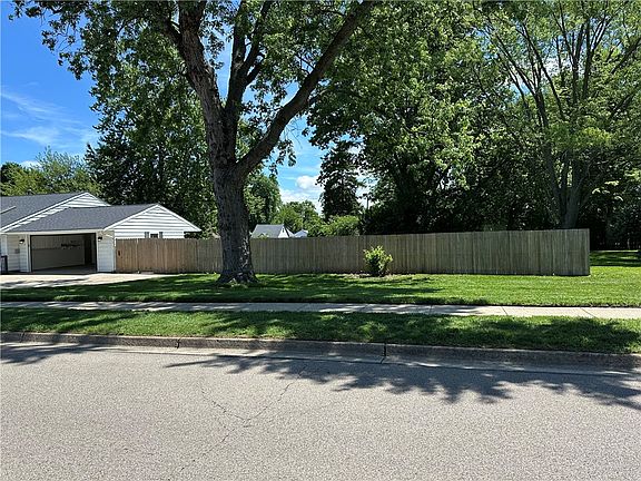 5th image of 3108 Beaver Ave