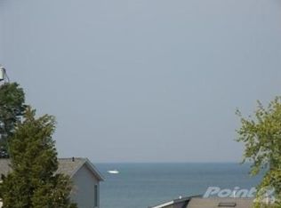 905 North Dr, New Buffalo, MI 49117
