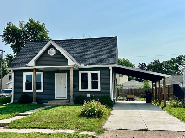 110 N 17th St, Pekin, IL 61554