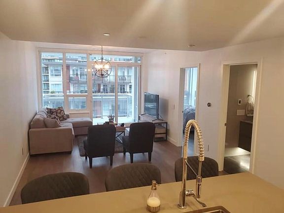 2nd image of 1441 Johnston Rd #505