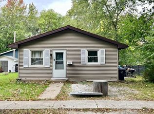 206 Boys City Dr, Winona Lake, IN 46590