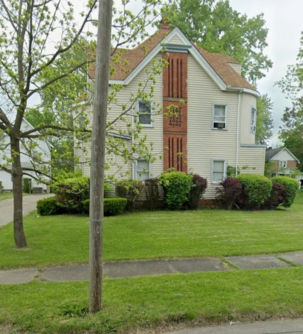 2 bed, $750 — Photo 1