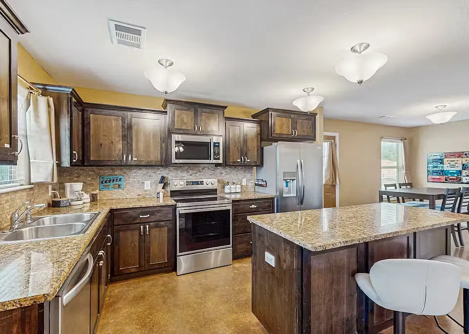 104 Ironway Dr