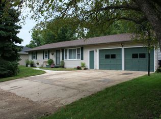430 4th St, Chancellor, SD 57015