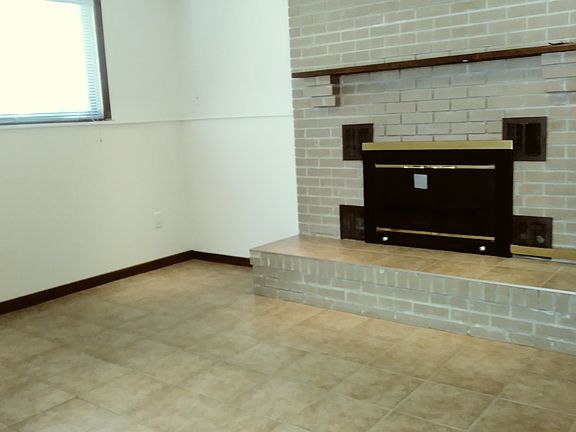 4th image of 6644 Rockdale St