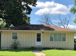 422 1st St, Saint George, KS 66535