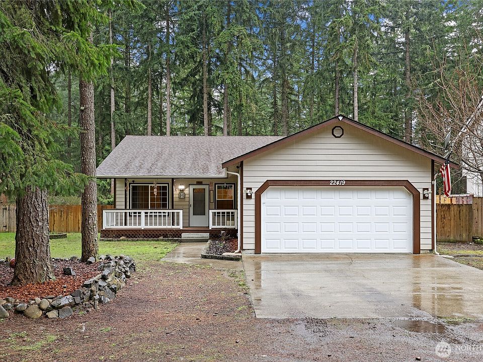 1st image of 22419 Bluewater Drive SE