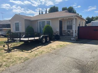7415 Topeka Dr, Reseda, CA 91335