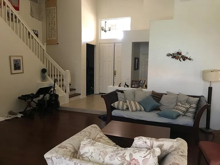 2742 W Ivanhoe St — Photo 3