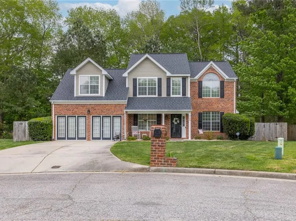 2100 Marlin Ct, Chesapeake, VA 23323