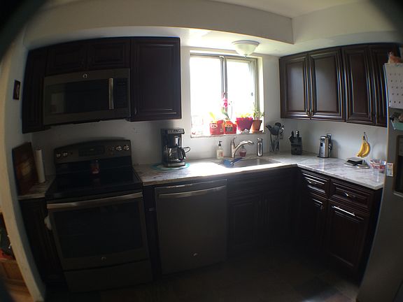 Stove side, no bcksplsh yet