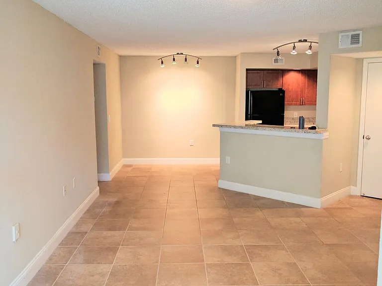 12840 Vista Isles Dr #616 — Photo 5