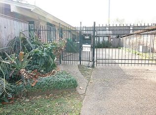 4715 Merwin St, Houston, TX 77027