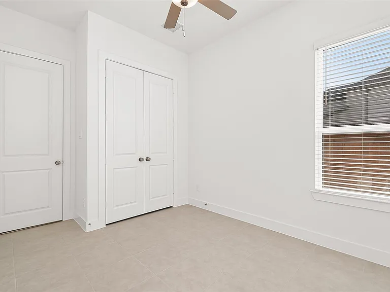 4916 Northern Woods Dr — Photo 23