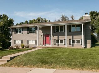 609 Fairchild St, Coralville, IA 52241