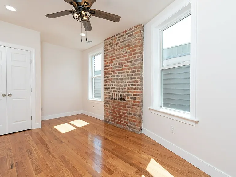 1224 W Cary St — Photo 24