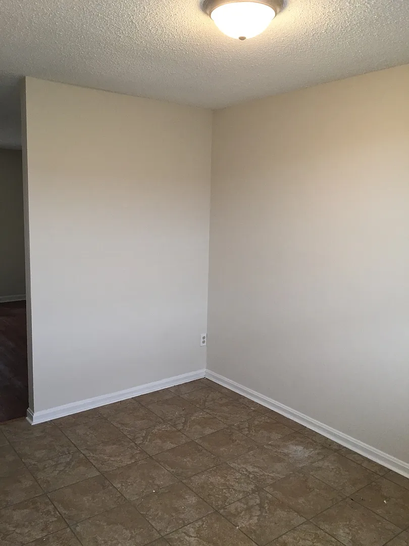724 River St — Photo 4