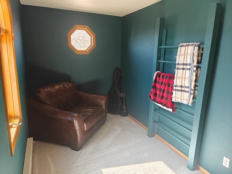 1429 Thaxton Ct — Photo 24