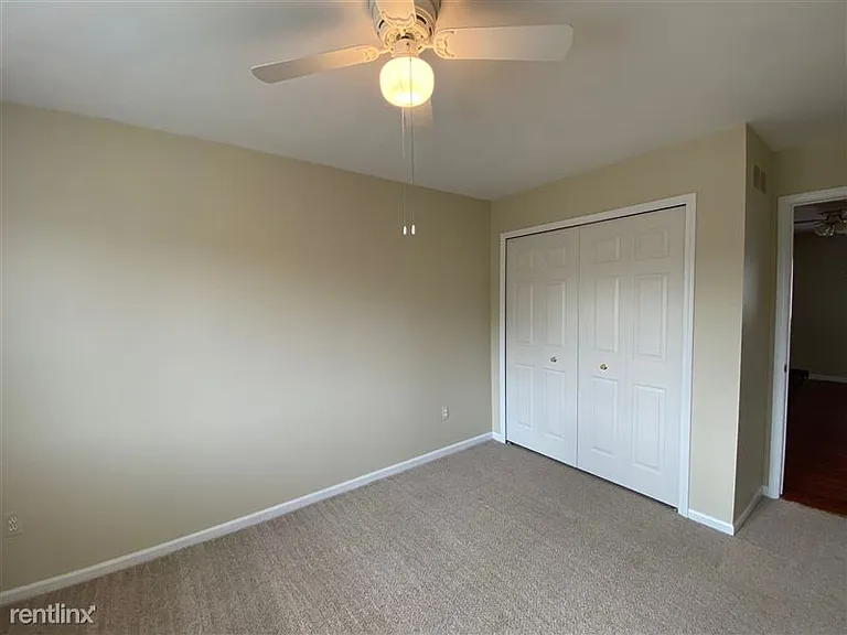 6710 Summerdale Ct E — Photo 31