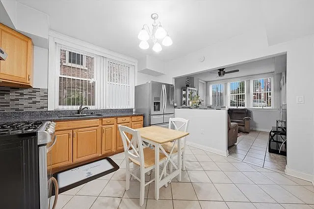 2 bed, $1,500 — Photo 4