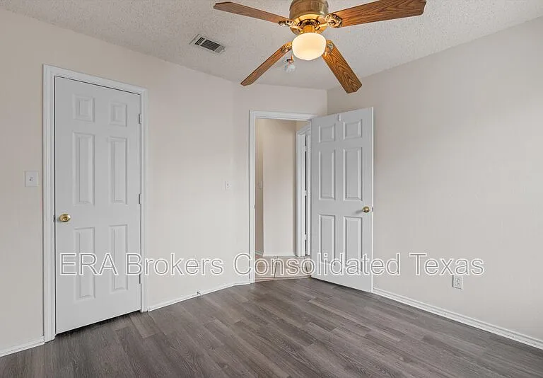 101 Ina Ct — Photo 21