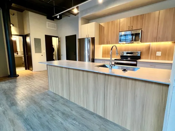 Malone, 2650 Locust St #103, Saint Louis, MO 63103