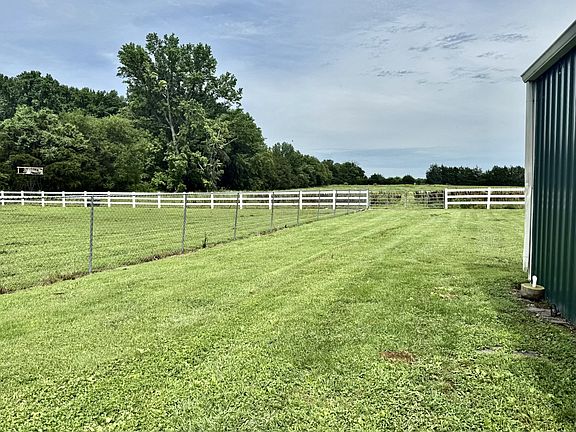 3rd image of 229 Whitaker Rd