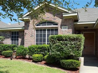 949 Mesa Vista Dr, Crowley, TX 76036