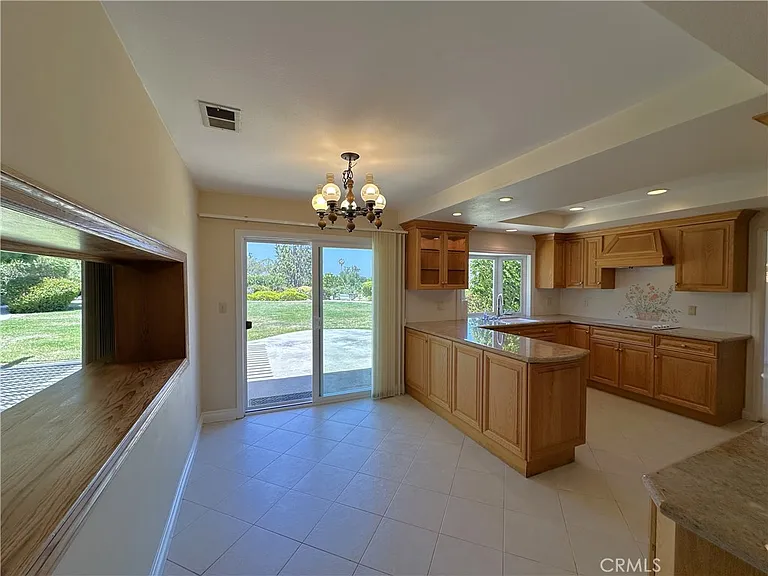 26543 Academy Dr — Photo 17