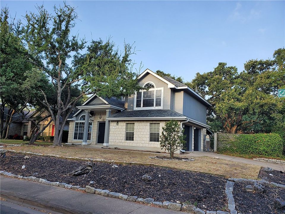 1st image of 213 N Mount Rushmore Dr