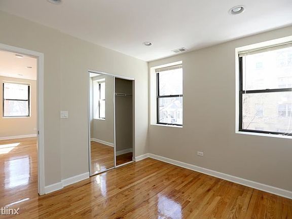 5th image of 4759 N Maplewood Ave APT 306