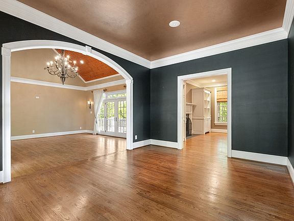 3rd image of 603 Virginia Pine Ct