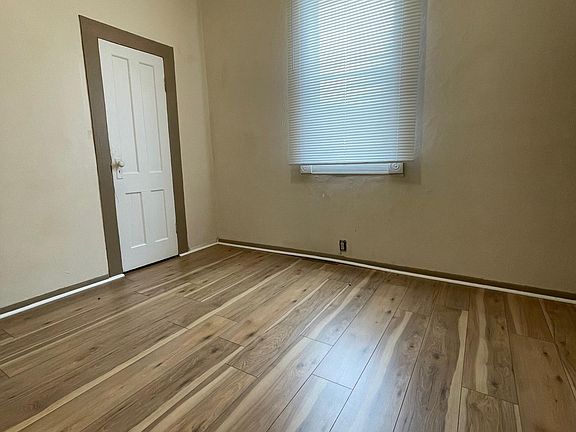2nd image of 512 W Abriendo Ave