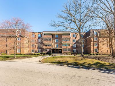 129 S Spruce Ave APT 403, Wood Dale, IL, 60191