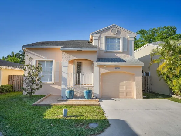 11811 SW 102nd St, Miami, FL 33186