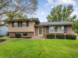 3912 Twana Dr, Des Moines, IA 50310