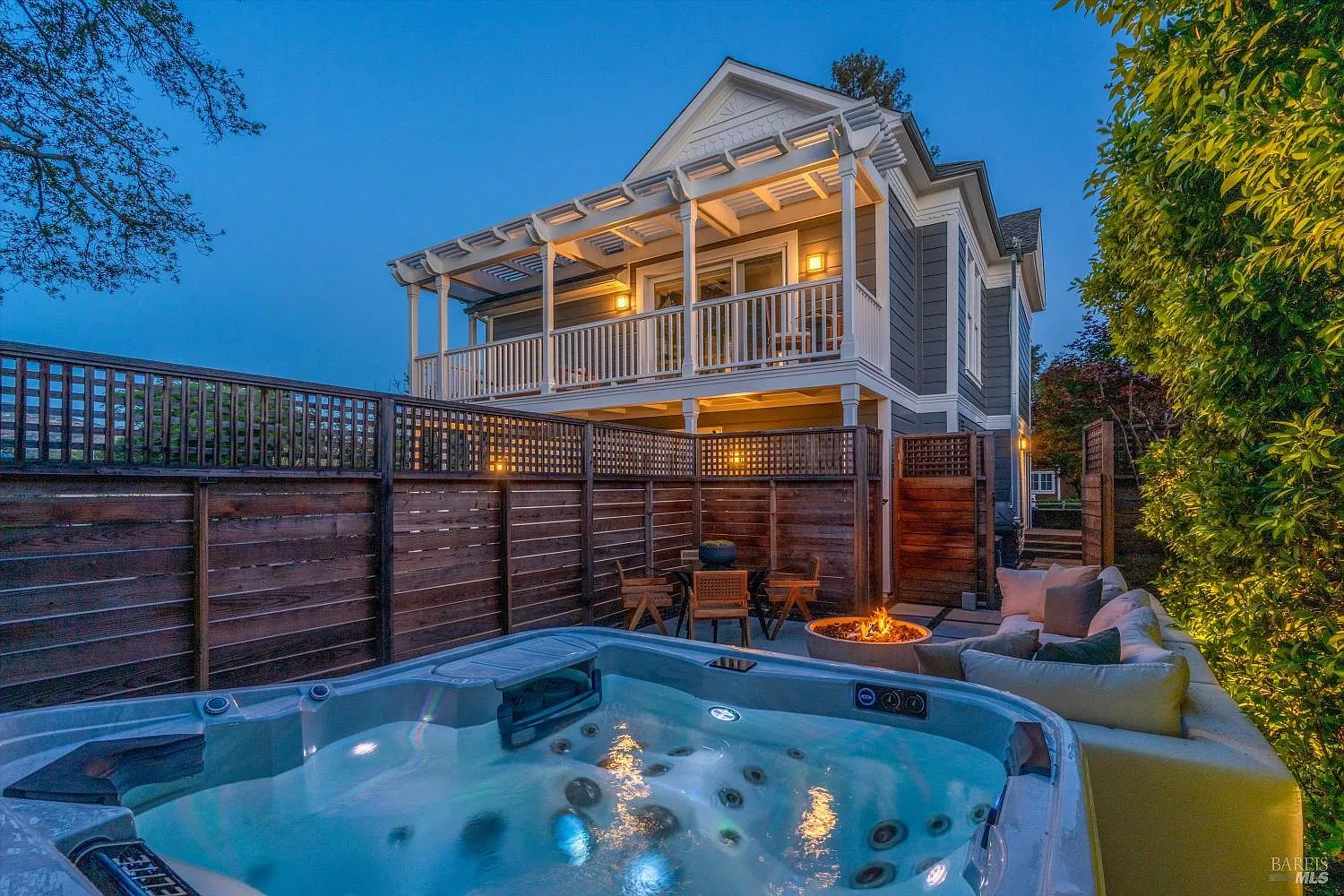 6555 Yount Street - 3bd/3ba, 2,173 sqft - in Yountville, CA