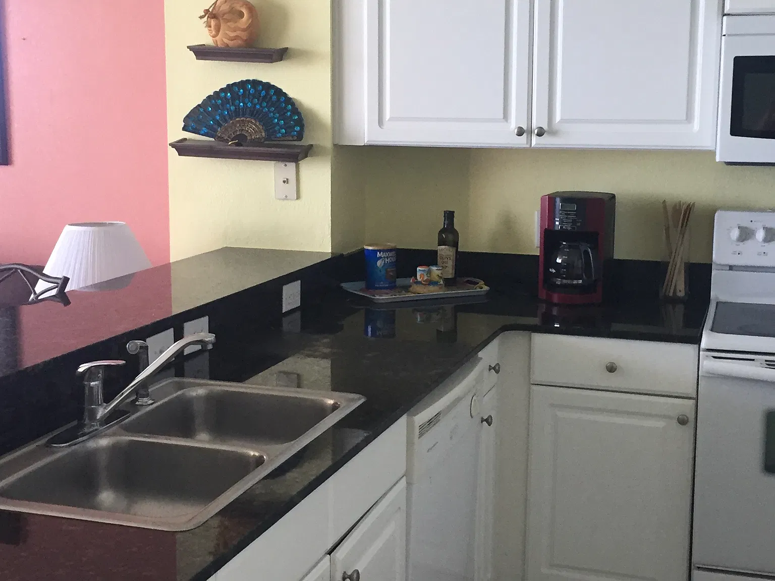 1 bed, 839 sqft, $2,695 — Photo 3