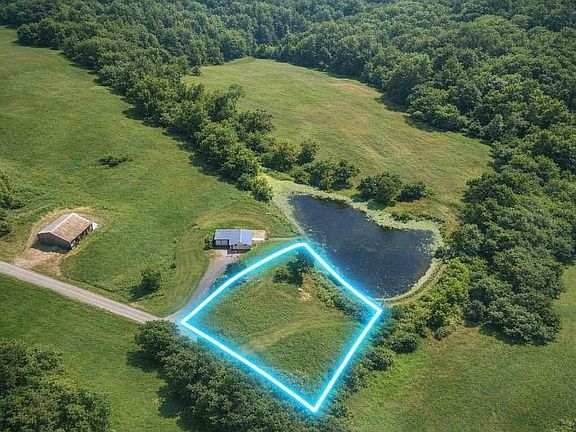 2nd image of E Farabee Rd
