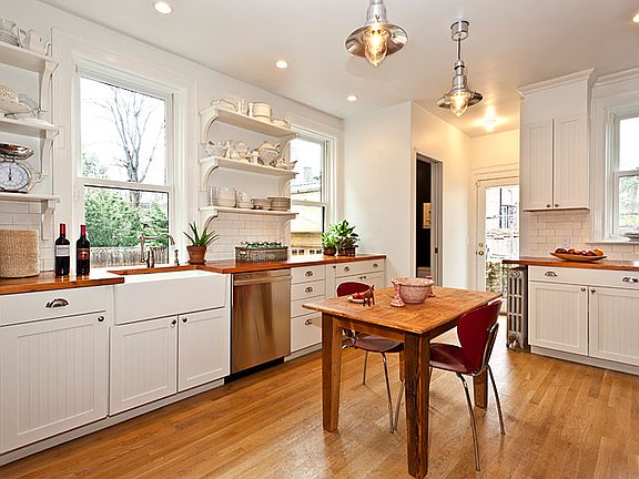 2nd image of 77 Midwood St