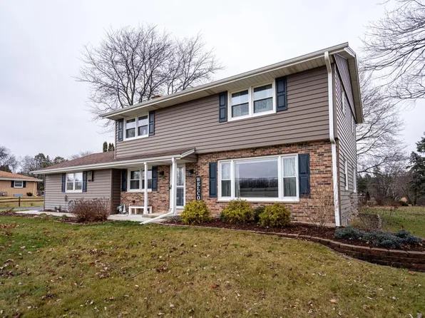 542 Horns Corners ROAD, Cedarburg, WI 53012