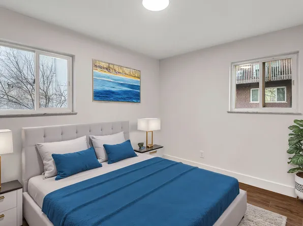 8 Bordeaux Dr #4, Newport, KY 41076