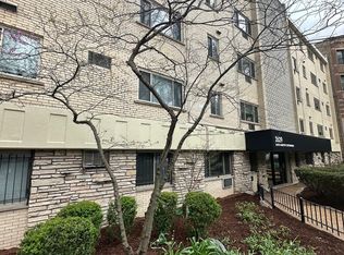 2629 N Hampden Ct APT 212, Chicago, IL 60614