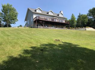 21952 NE Pickerel Lake Rd, Detroit Lakes, MN 56501