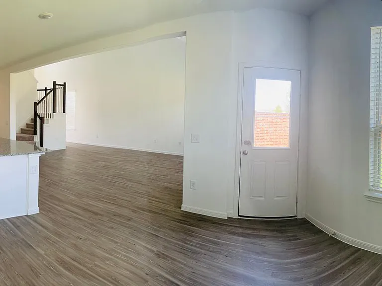 1001 Greenshank Dr — Photo 24