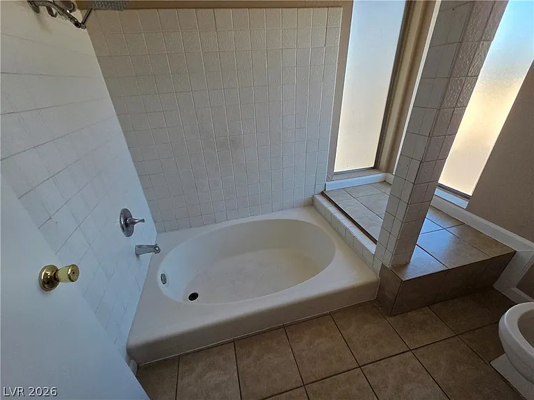 1745 Mount Hood St — Photo 36
