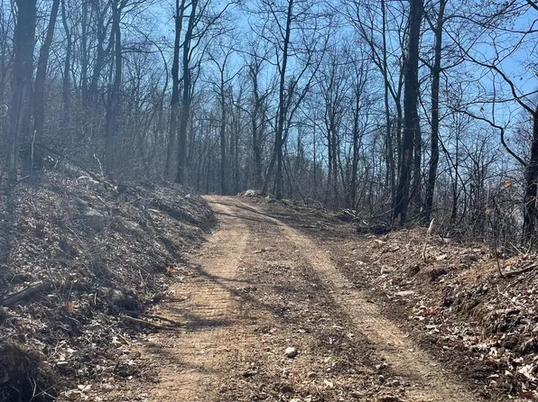 Kessel Rd, Great Cacapon, WV 25422