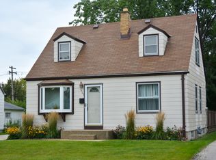3463 N 97th Pl, Milwaukee, WI 53222