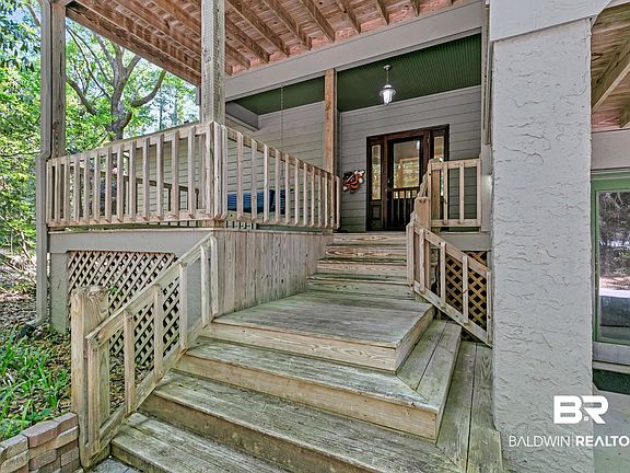 4th image of 814 Pinewood Ct