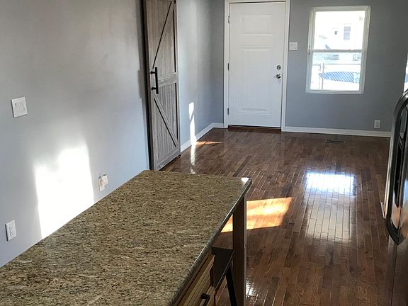 5th image of 1716 E Tabor St